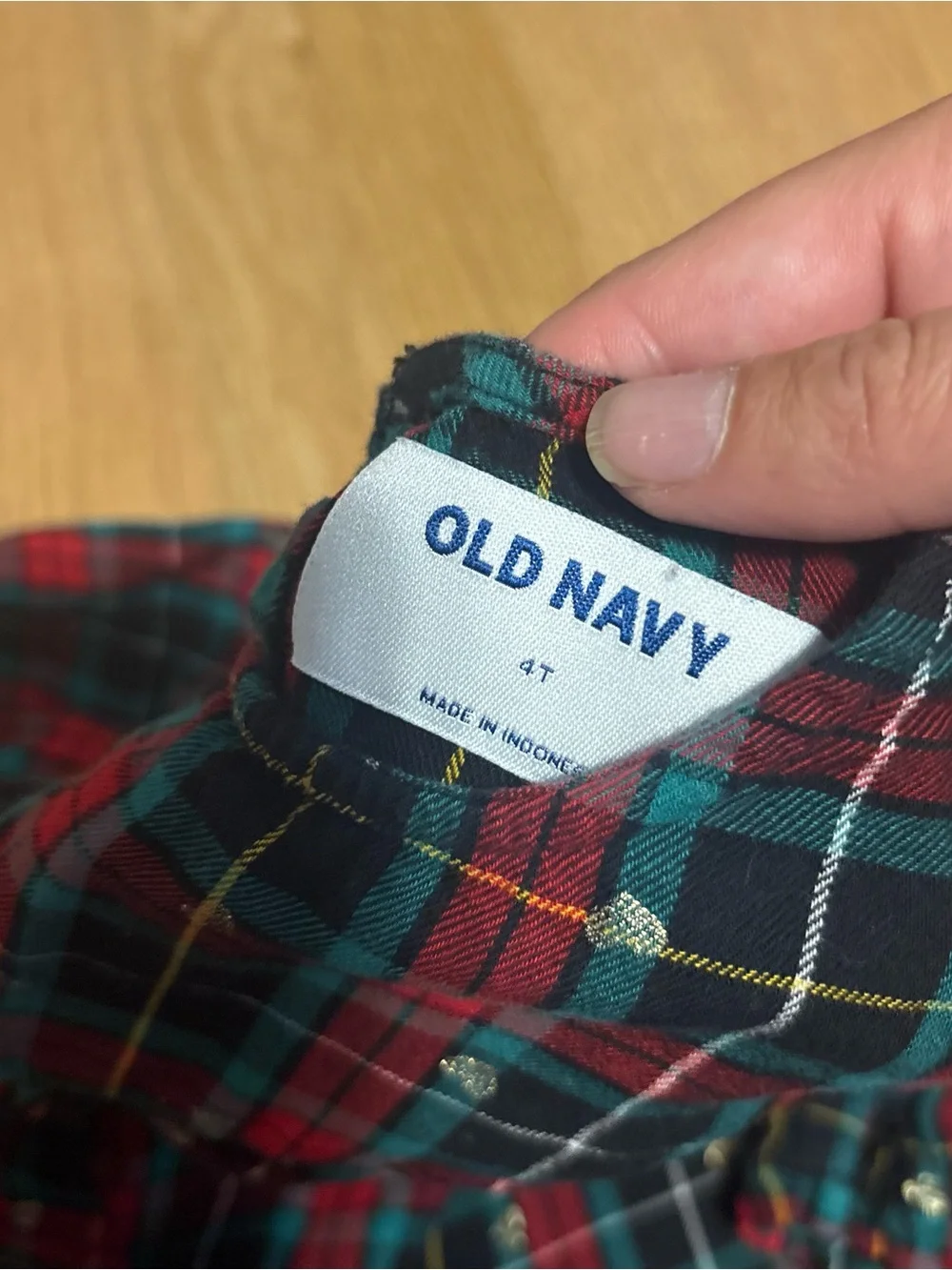 Old Navy Red Green Plaid Long-Sleeve Girls Top with Gold Heart Detail 4T
